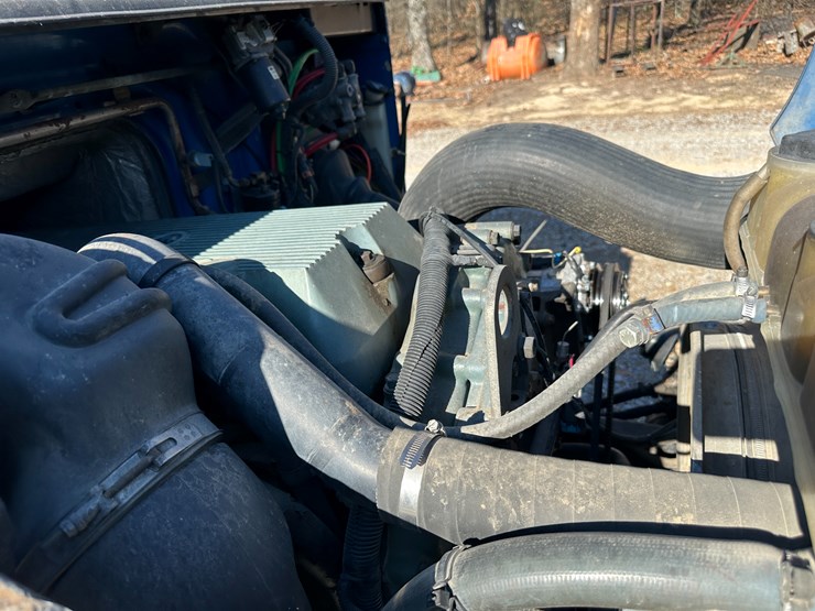 1998-volvo-vn-image-49