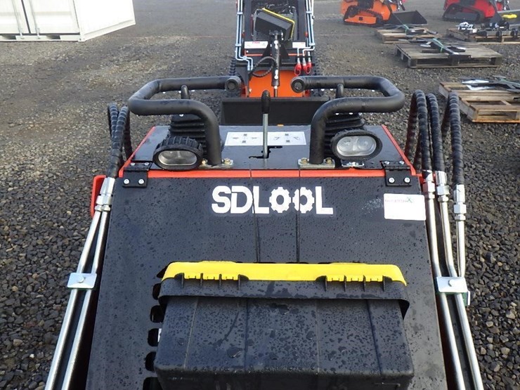 2025-sdlool-380r-skid-steer-tracked-loader-image-10