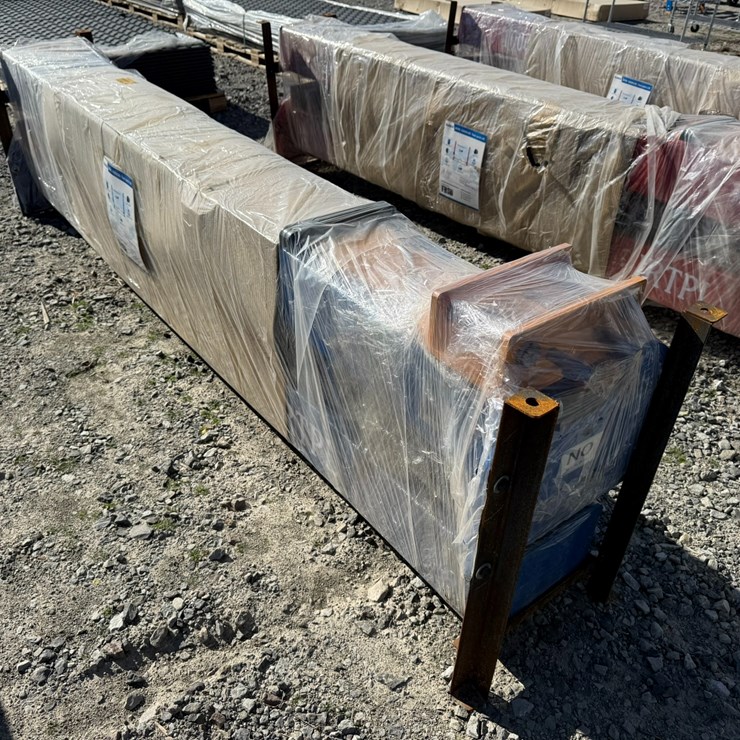 #33673 • Unused 10,000lb Two-Post Lift