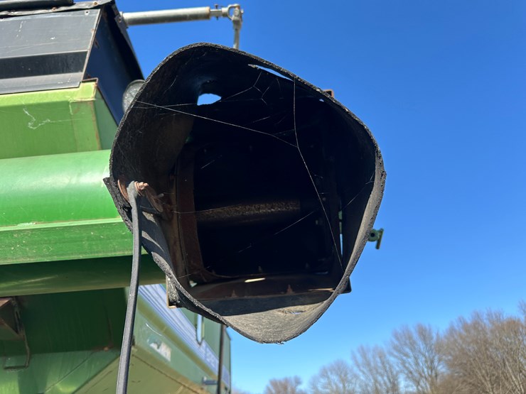 #35812-•-brent-grain-cart-image-14