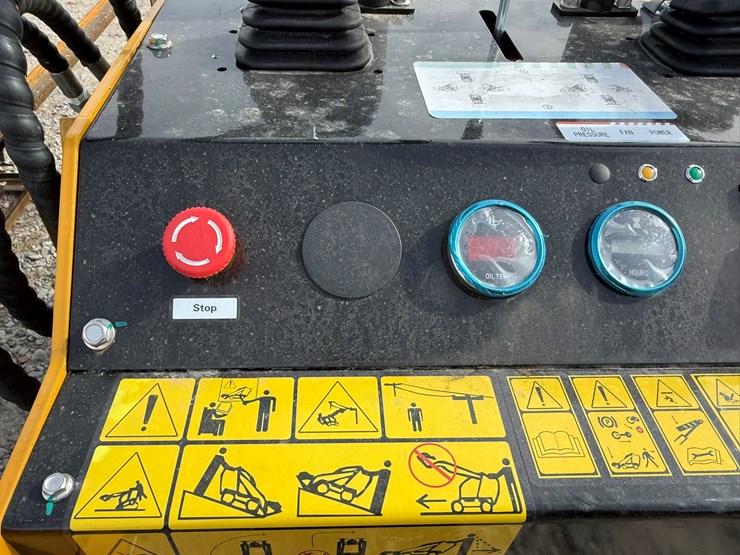 #85-•-unused-agt-mx-mrt14-stand-on-skid-steer-loader-mxmrt142025000992-inv#-35729-image-23