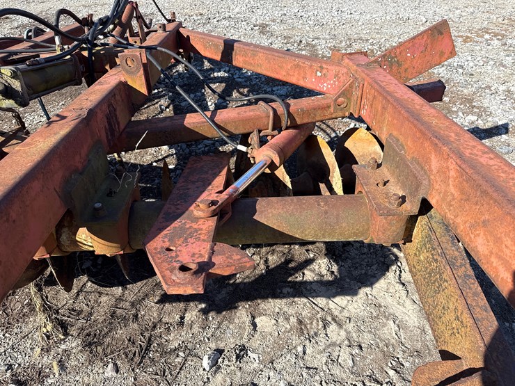 #377-•-inop-~12”-9”-disk-inv#32956-image-10