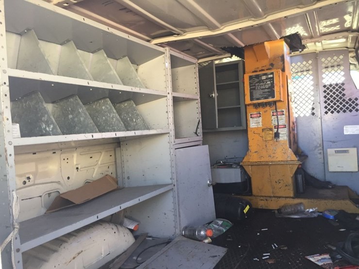 1994-ford-cargo-image-9