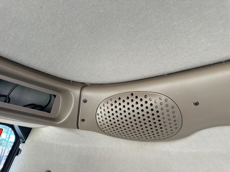 #35797-•-2011-case-7120-combine-image-104