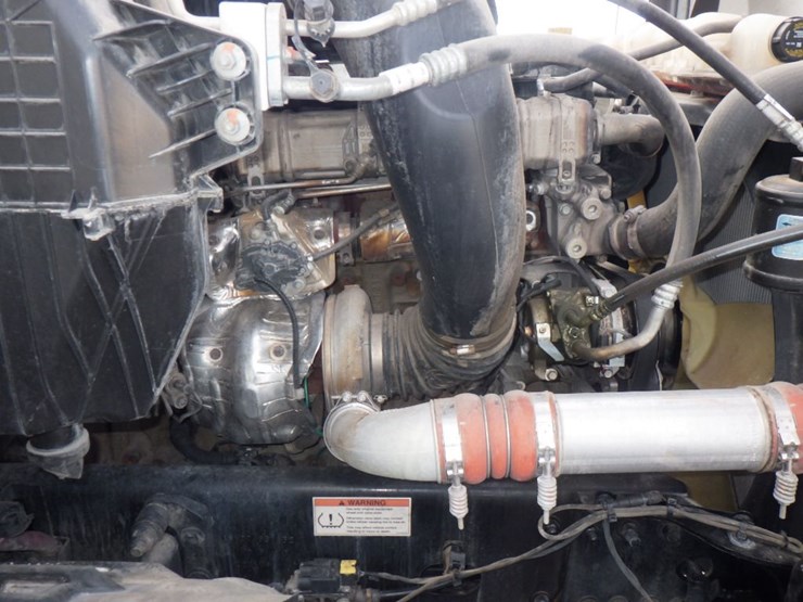 2022-freightliner-cascadia-126-image-26