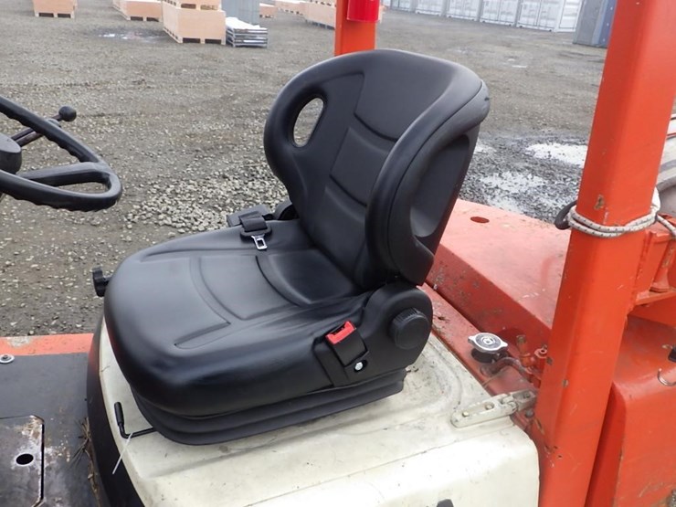 toyota-62-4fgc25-forklift-image-14