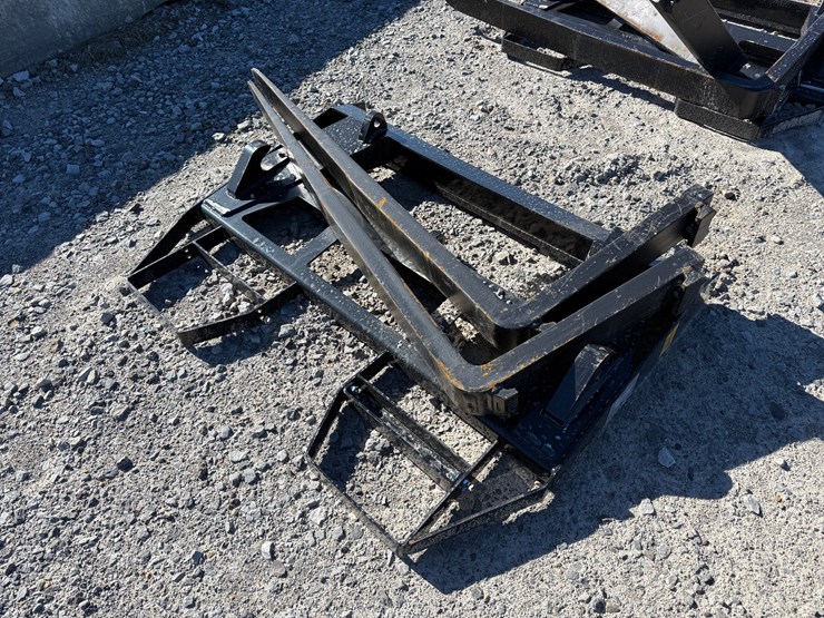 #22785-•-unused-agt-isocpf48-6600-ff-48"-wheel-loader-forks-image-4