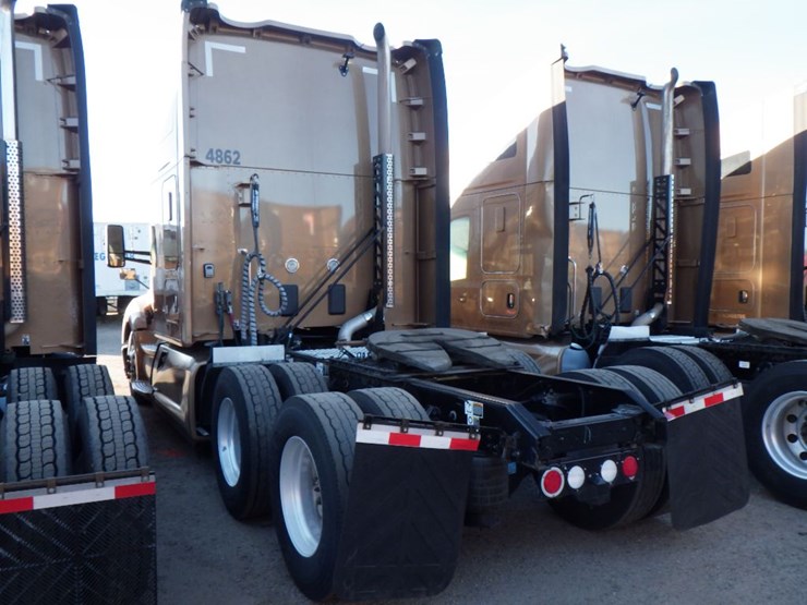 2022-kenworth-t680-image-16