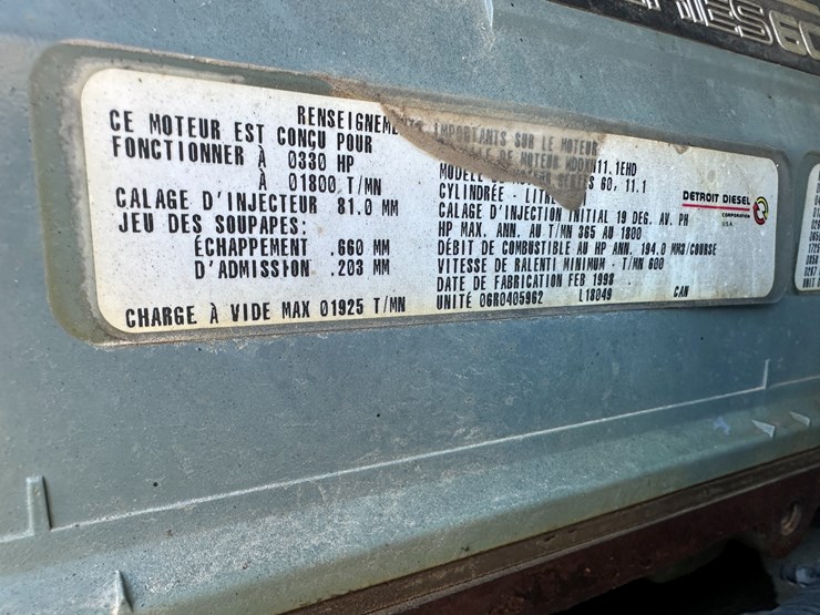 1998-volvo-vn-image-53