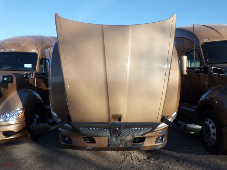 2022-kenworth-t680-image-26