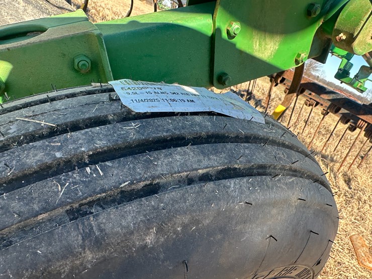 john-deere-27-image-7