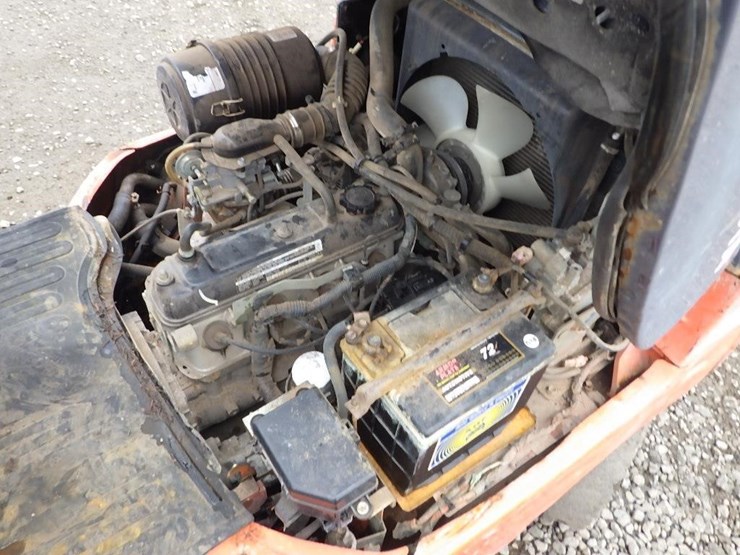 toyota-7fgu18-forklift-image-13