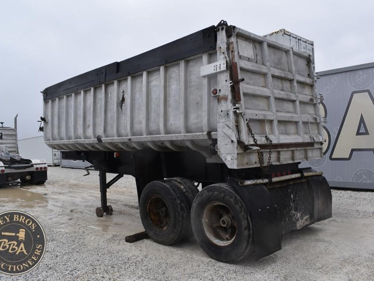 1967-fruehauf-end-dump-image-3