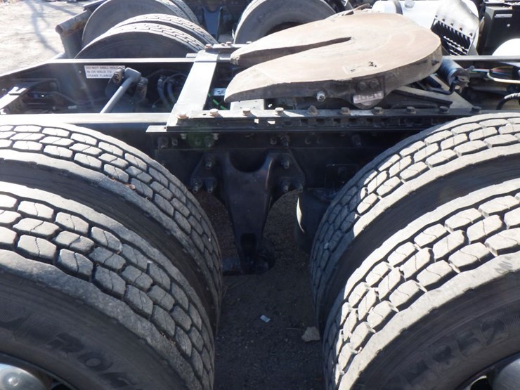 2017-international-prostar-image-6