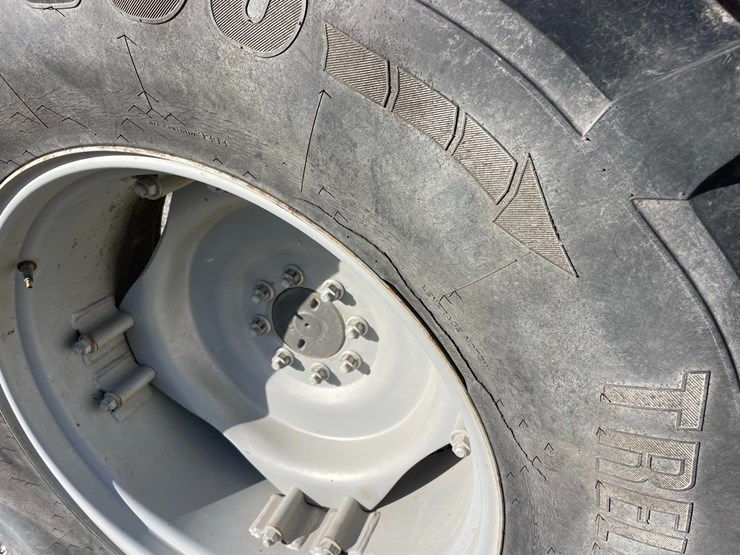 2018-massey-ferguson-4710-image-12