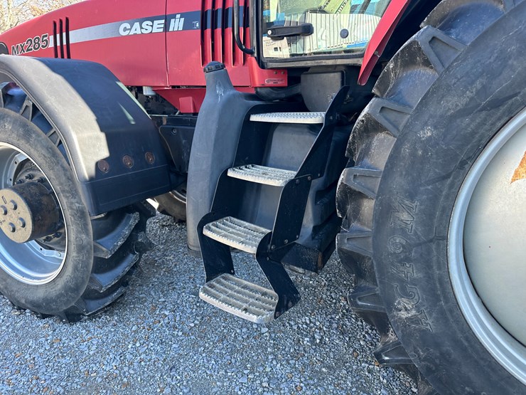 #35799-•-2004-case-mx285-tractor-image-29