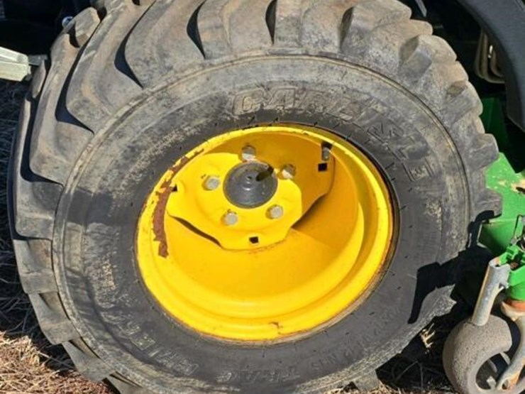 2016-john-deere-1025r-image-6