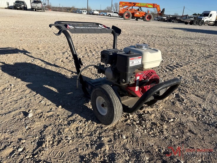 northstar-pressure-washer-image-1