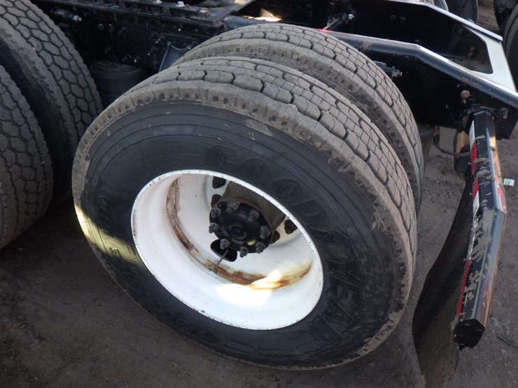 2020-mack-an64t-image-10