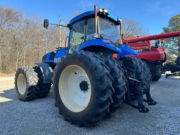 2014-new-holland-t8.330-image-4