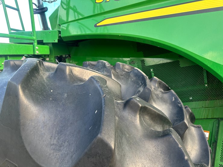 2018-john-deere-s780-image-8