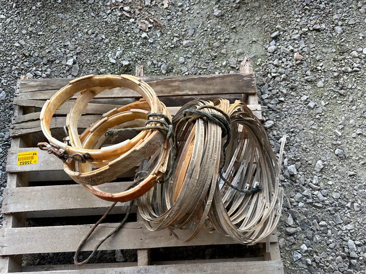 #35882-•-lot-of-irrigation-clamps-image-4