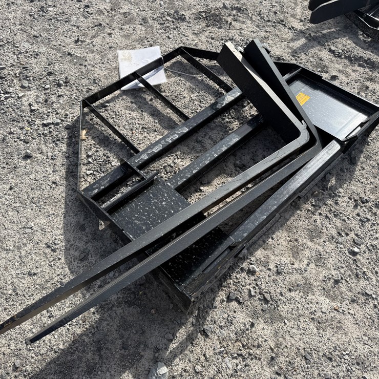 #22765 • Unused Mower King SA 48" Skid Steer Forks