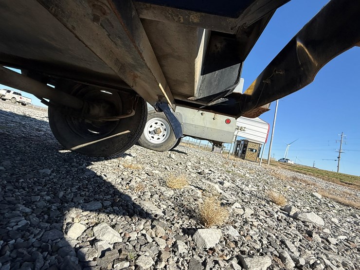 2007-caterpillar-xq20-image-22