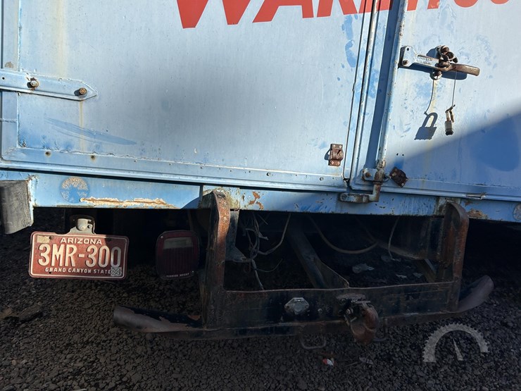 2015-volvo-f6-image-13