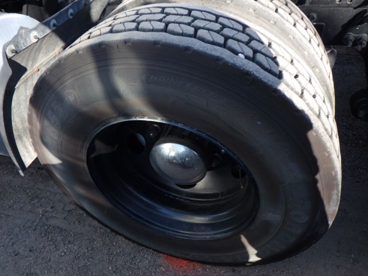 2017-international-prostar-image-15