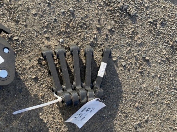 caterpillar-305-image-3