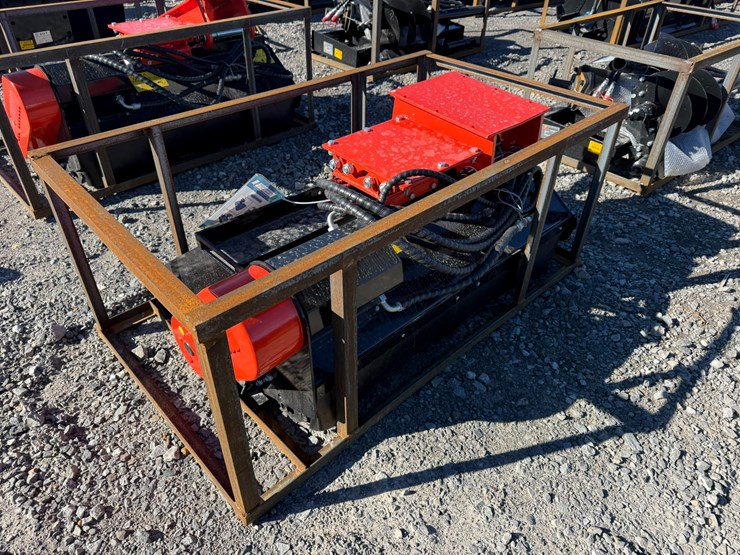 caterpillar-307-image-2