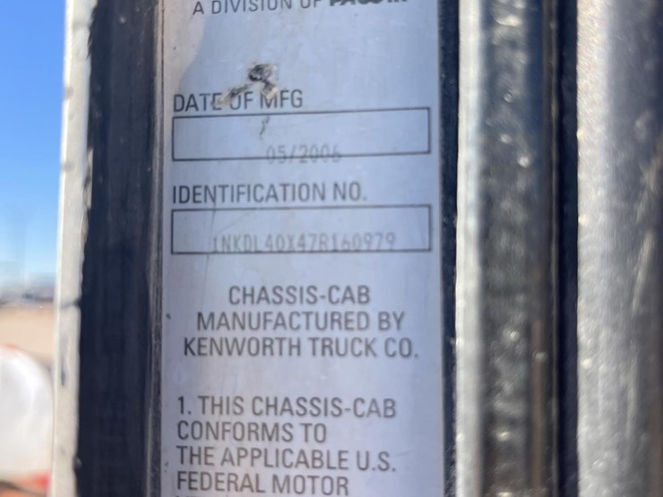 2007-kenworth-t800-image-12