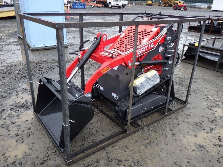 2025-agt-ysrt14-skid-steer-tracked-loader-image-1