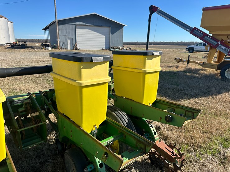 35257-john-deere-12-image-17