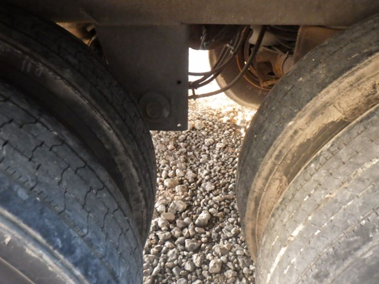 2018-hyundai-translead-image-8