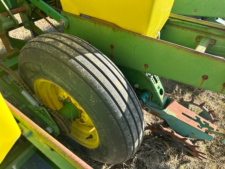 35257-john-deere-12-image-10