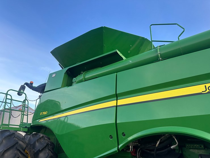 2018-john-deere-s780-image-24