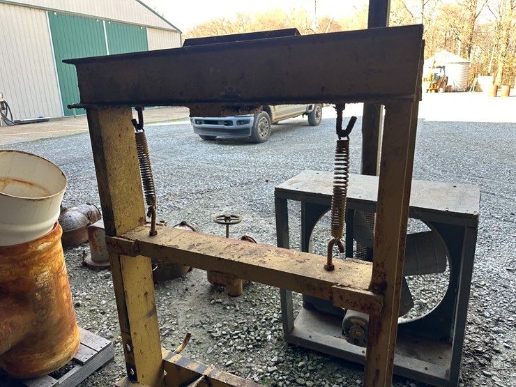 #35863-•-shop-press-image-5