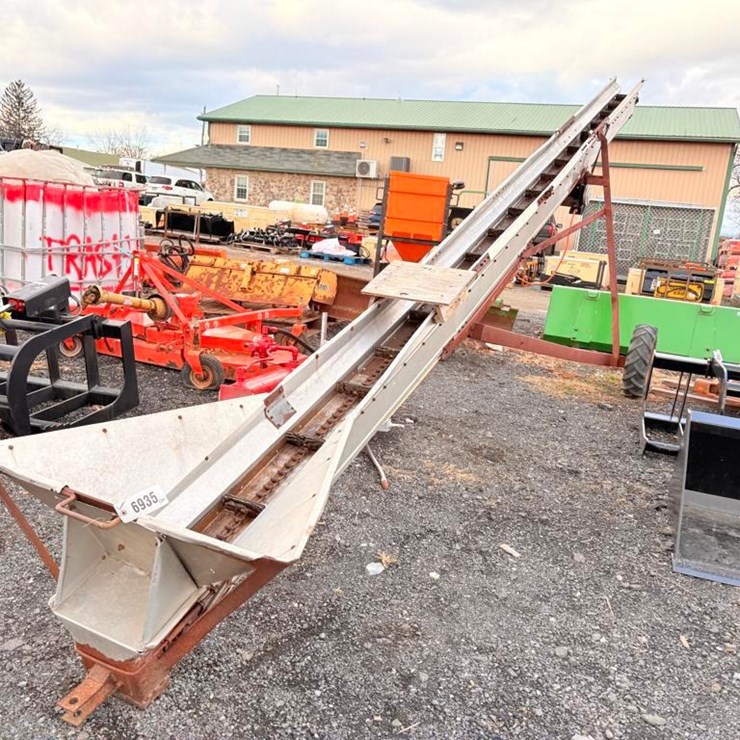 Harvest Handler Elevator