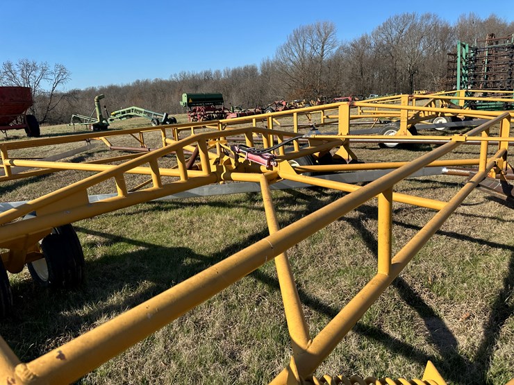 #35815-•-18'x52'-land-plane-image-52