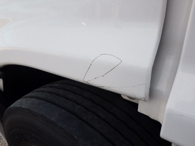 2017-freightliner-cascadia-125-image-22