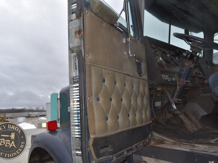 1967-fruehauf-end-dump-image-44