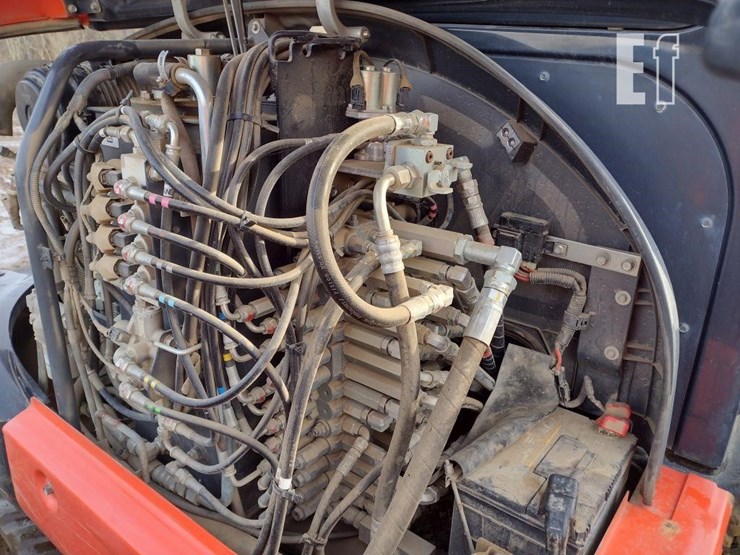 2017-kubota-kx040-4-image-46