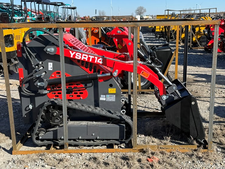 #22789-•-unused-agt-ysrt14-stand-on-tracked-loader-ysrt142025l102793-image-4