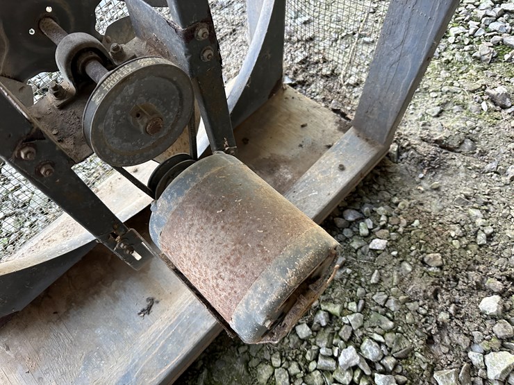 #35862-•-36"-shop-fan-image-5