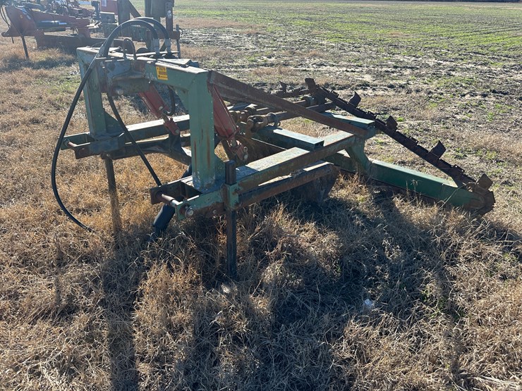 #35276-•-levee-trencher-image-1