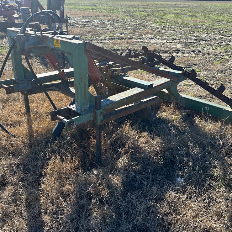 #35276 • Levee Trencher