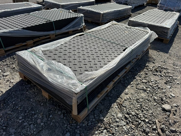 #33662-•-lot-of-ground-protection-mats-image-4