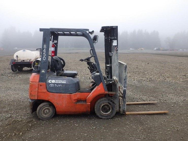 toyota-7fgu18-forklift-image-3